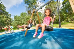 What to Consider When Buying a Swing Set